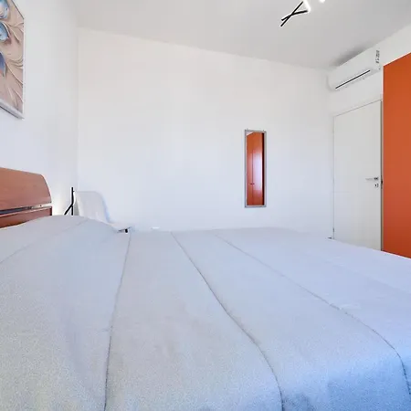 Apartment Montecristo Sei