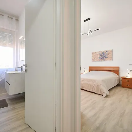 Apartment Montecristo Sei